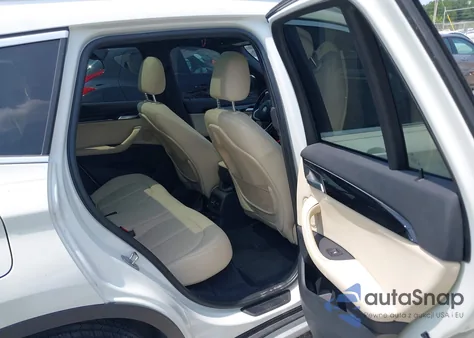 2017 BMW X1 Sdrive28I z USA, uszkodzony, nr VIN WBXHU7C30H5H38231